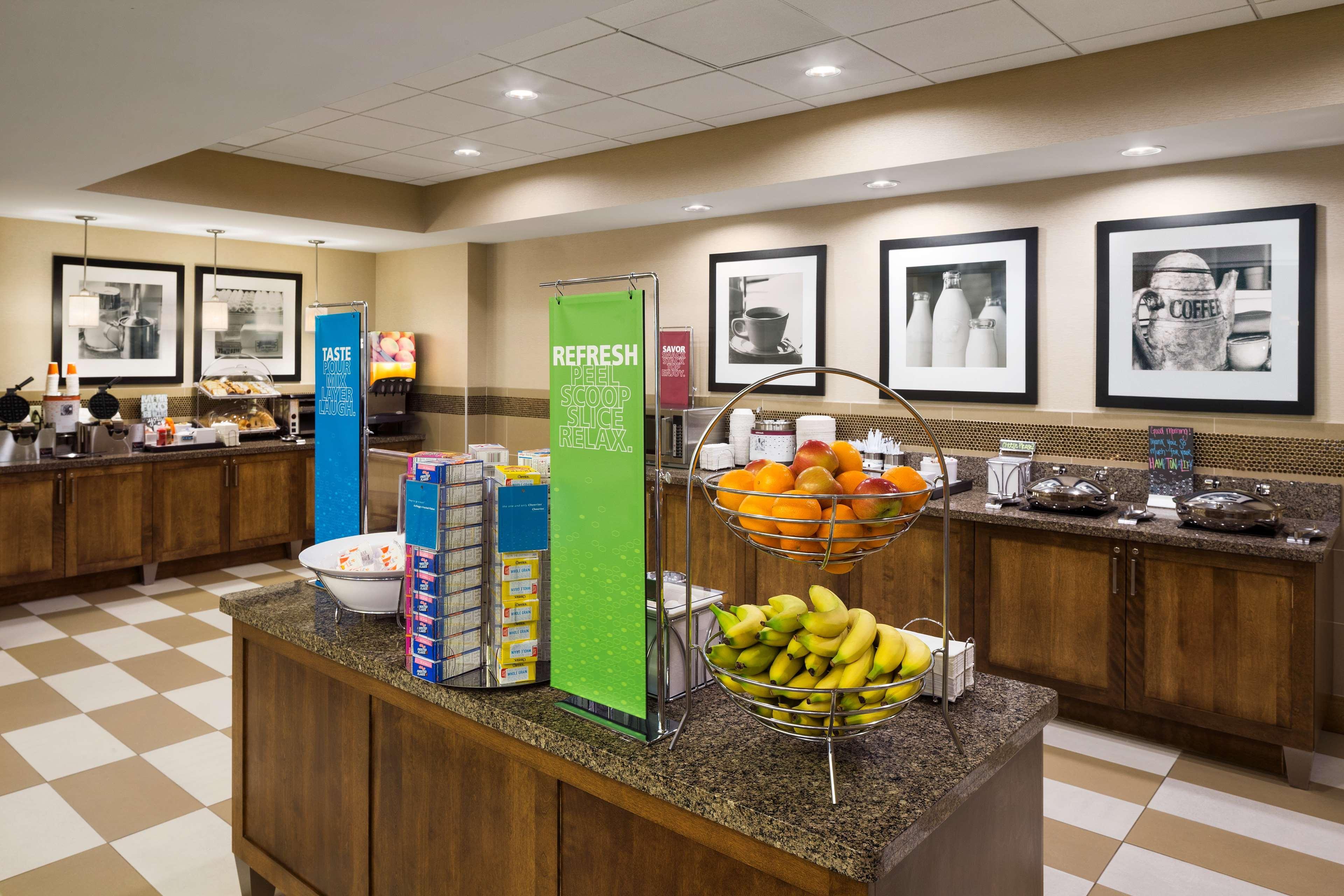 Hampton Inn And Suites Clayton/St. Louis-Galleria Area Exterior foto