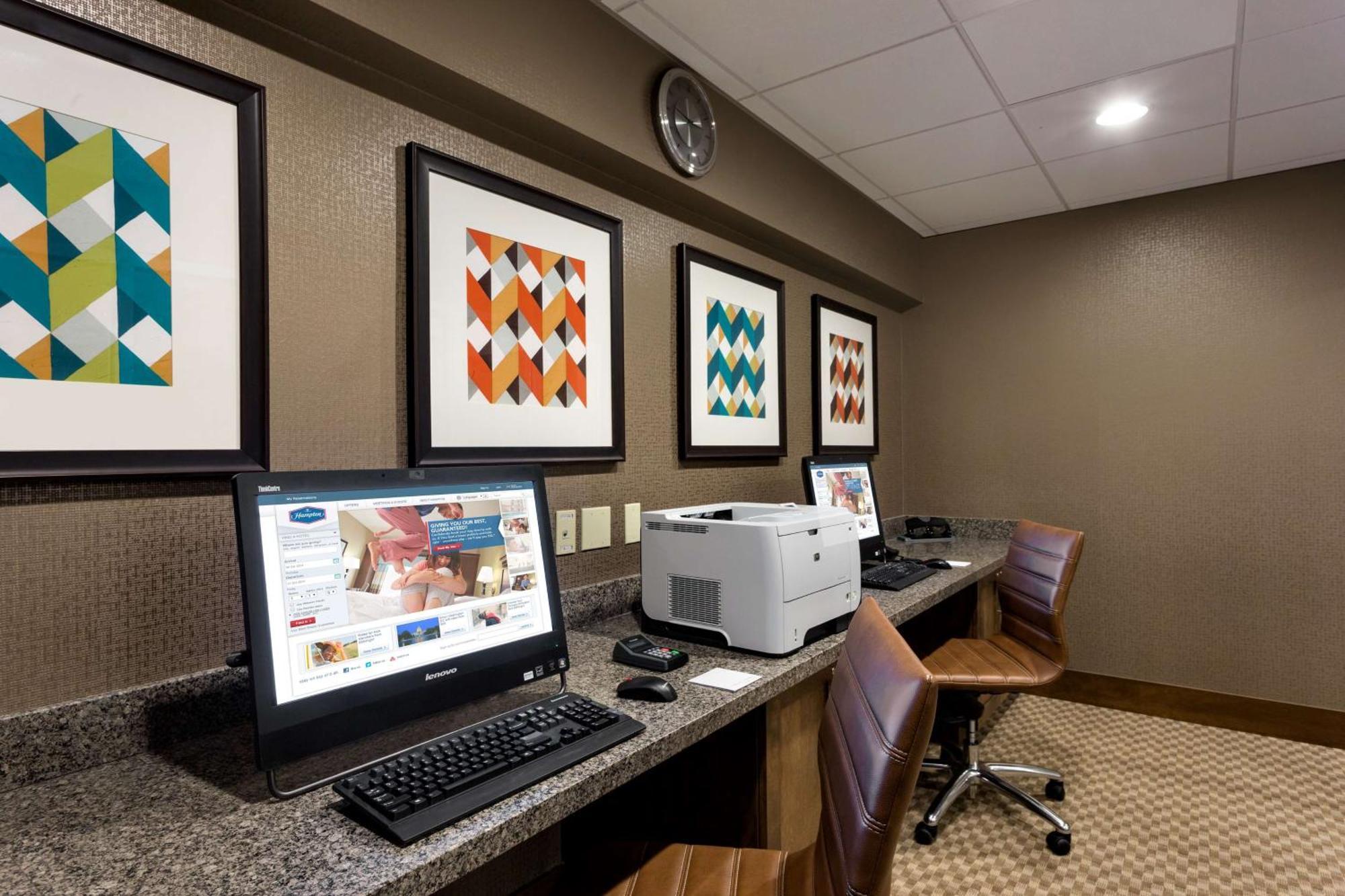 Hampton Inn And Suites Clayton/St. Louis-Galleria Area Exterior foto
